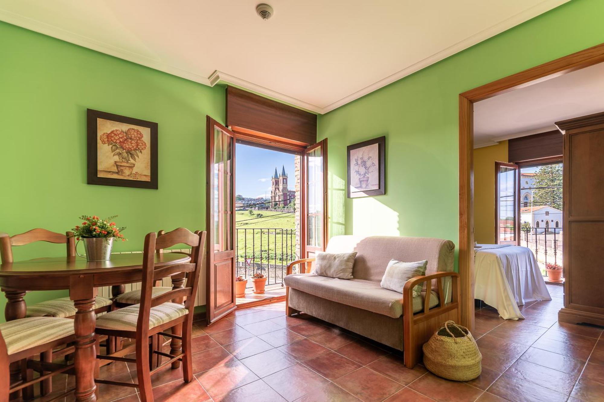 Apartamentos El Cruce De Moraton Cóbreces Εξωτερικό φωτογραφία