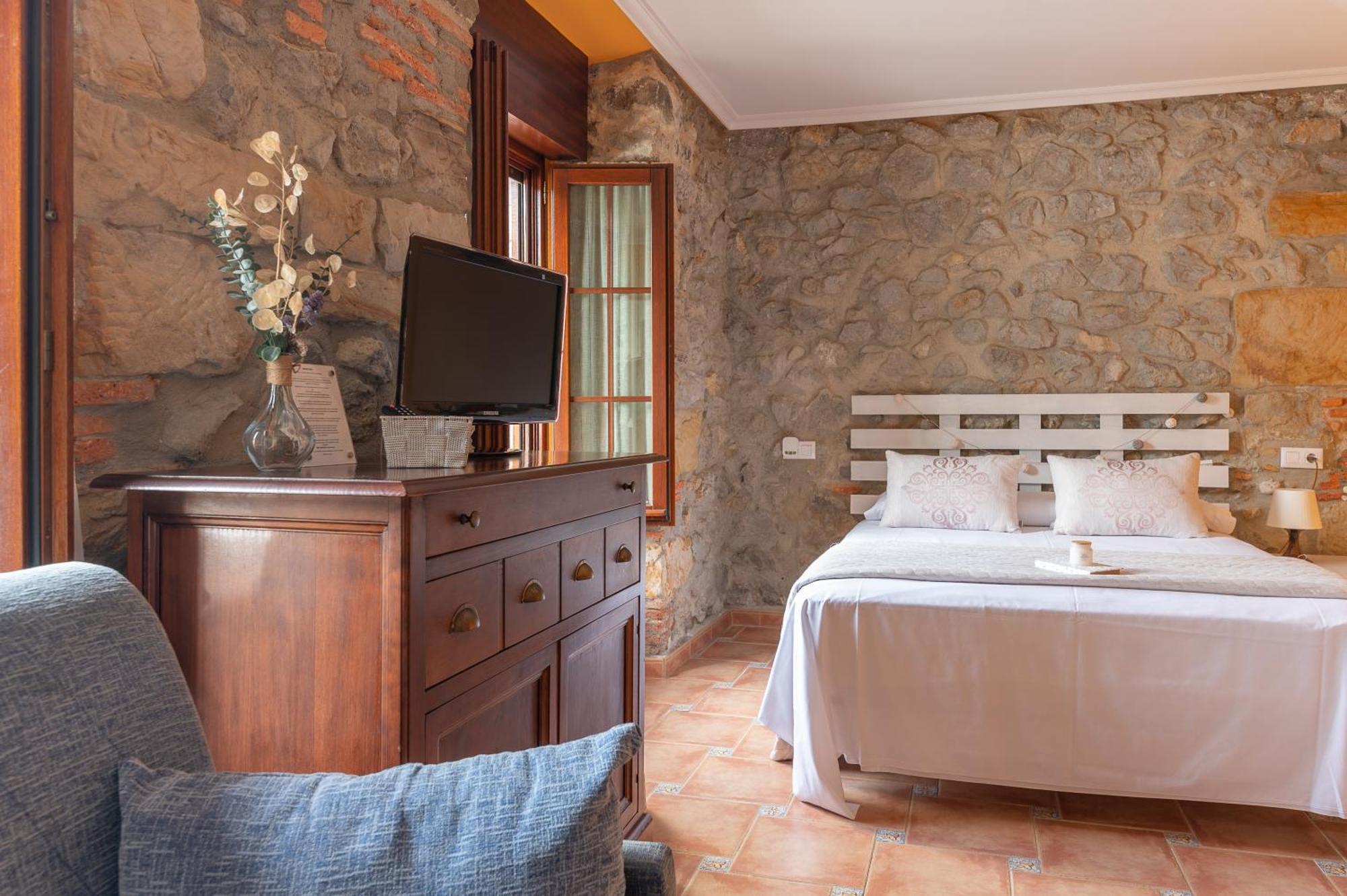 Apartamentos El Cruce De Moraton Cóbreces Εξωτερικό φωτογραφία
