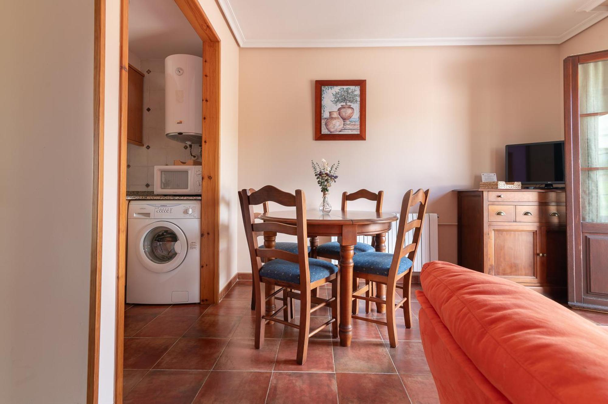 Apartamentos El Cruce De Moraton Cóbreces Εξωτερικό φωτογραφία